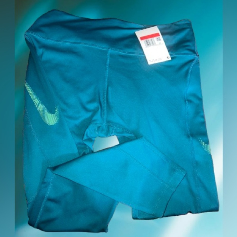 NWT Nike Fast leggings Wmns sz Lg